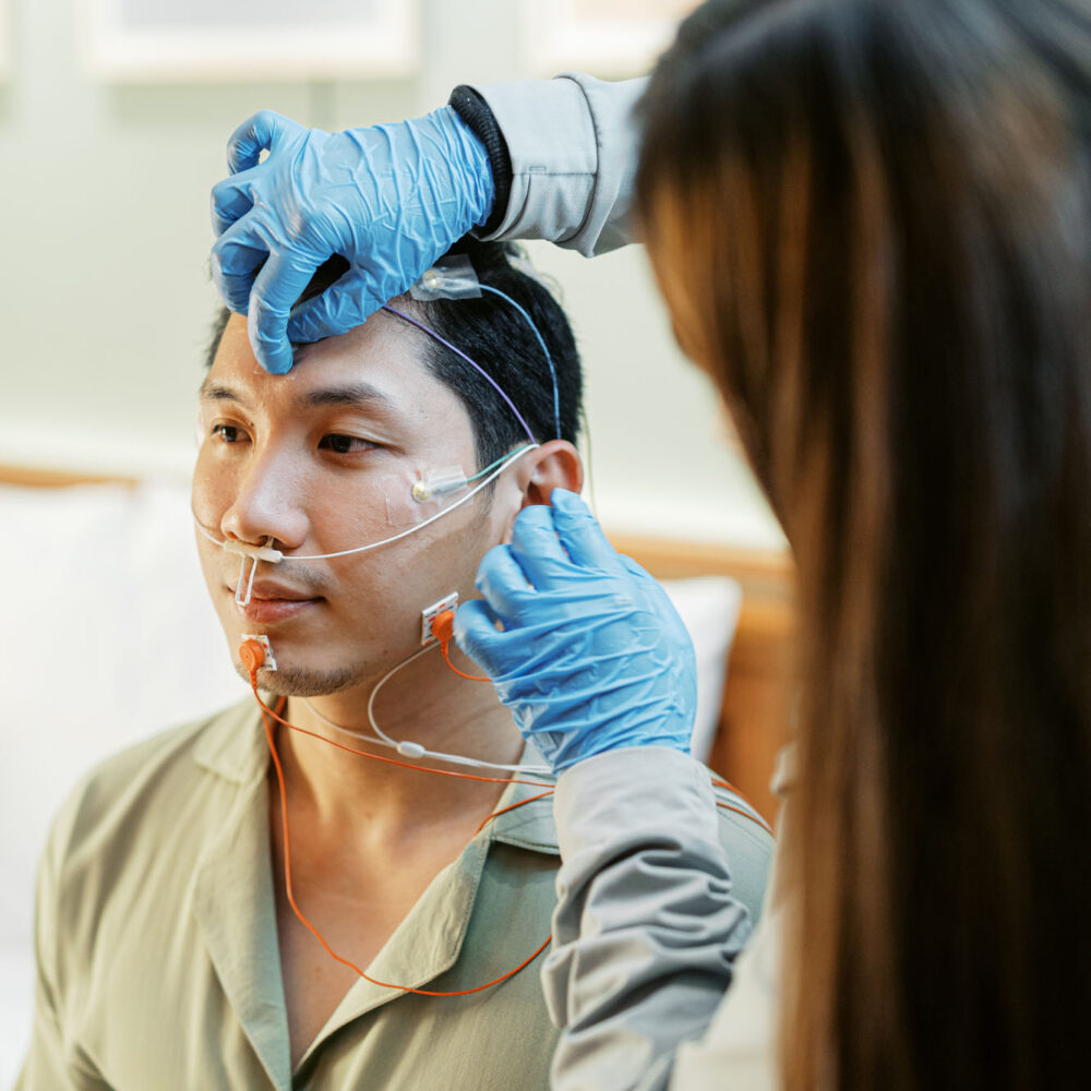Each electrode is placed with care to ensure your comfort and the accuracy of results.